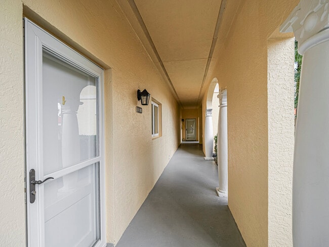 Building Photo - 5075 Harmony Cir