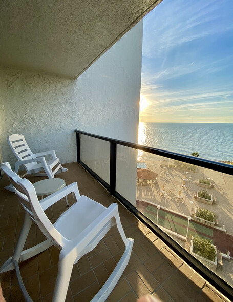 Private Balcony - 450 S Gulfview Blvd