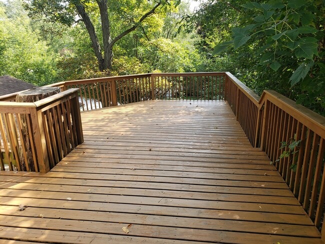 Building Photo - 109 Palisades Ln