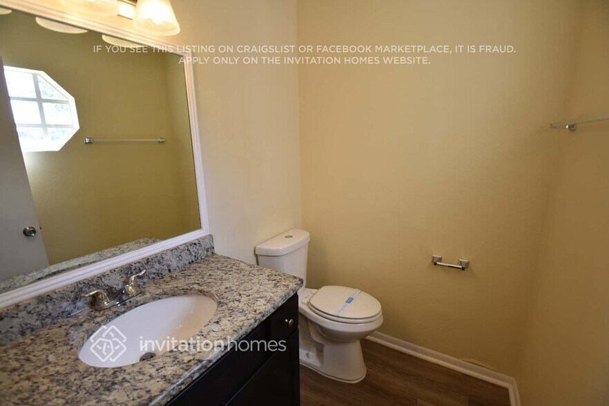 Building Photo - 209 Kittery Ln