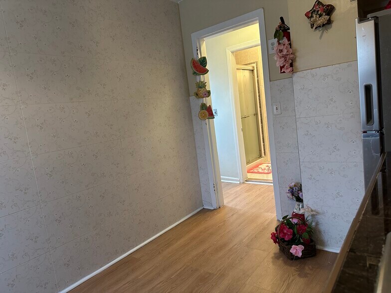 Building Photo - 269 N 1st Ave