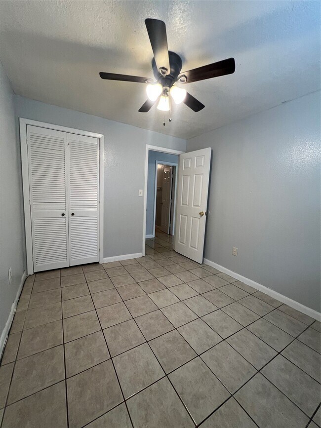 Building Photo - 7518 Morley St