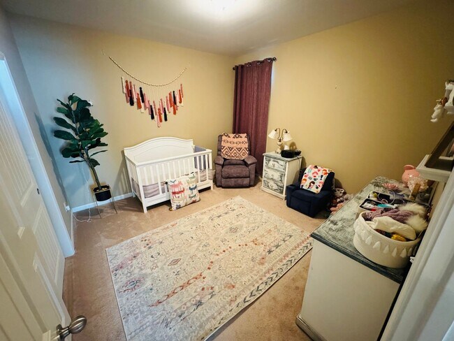 Building Photo - For Lease - 3 Bed, 2 Bath, 2445 sqft Home ...