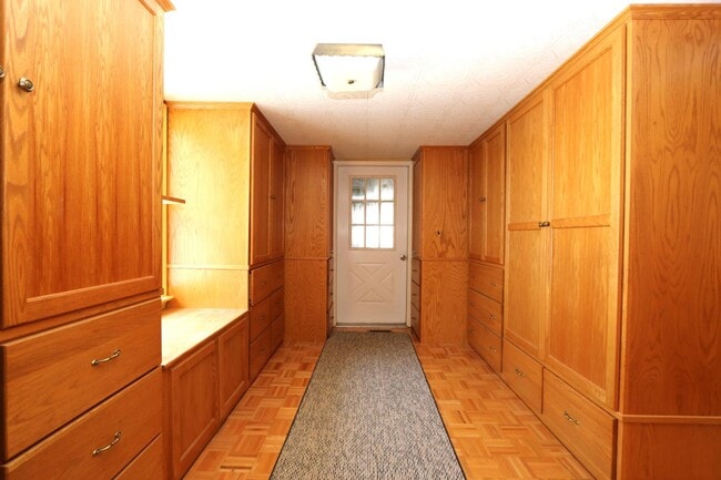 Building Photo - 30317 Marva Rd