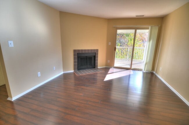Building Photo - 1793 Jonathan Way