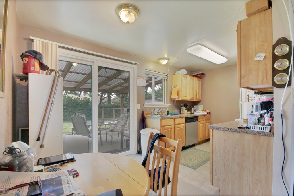 Kitchen and patio door - 7017 Sacramento St SW