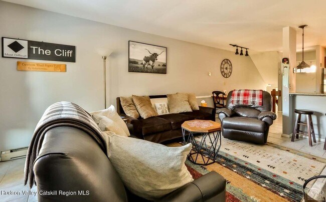 Building Photo - 76 Hunter Dr