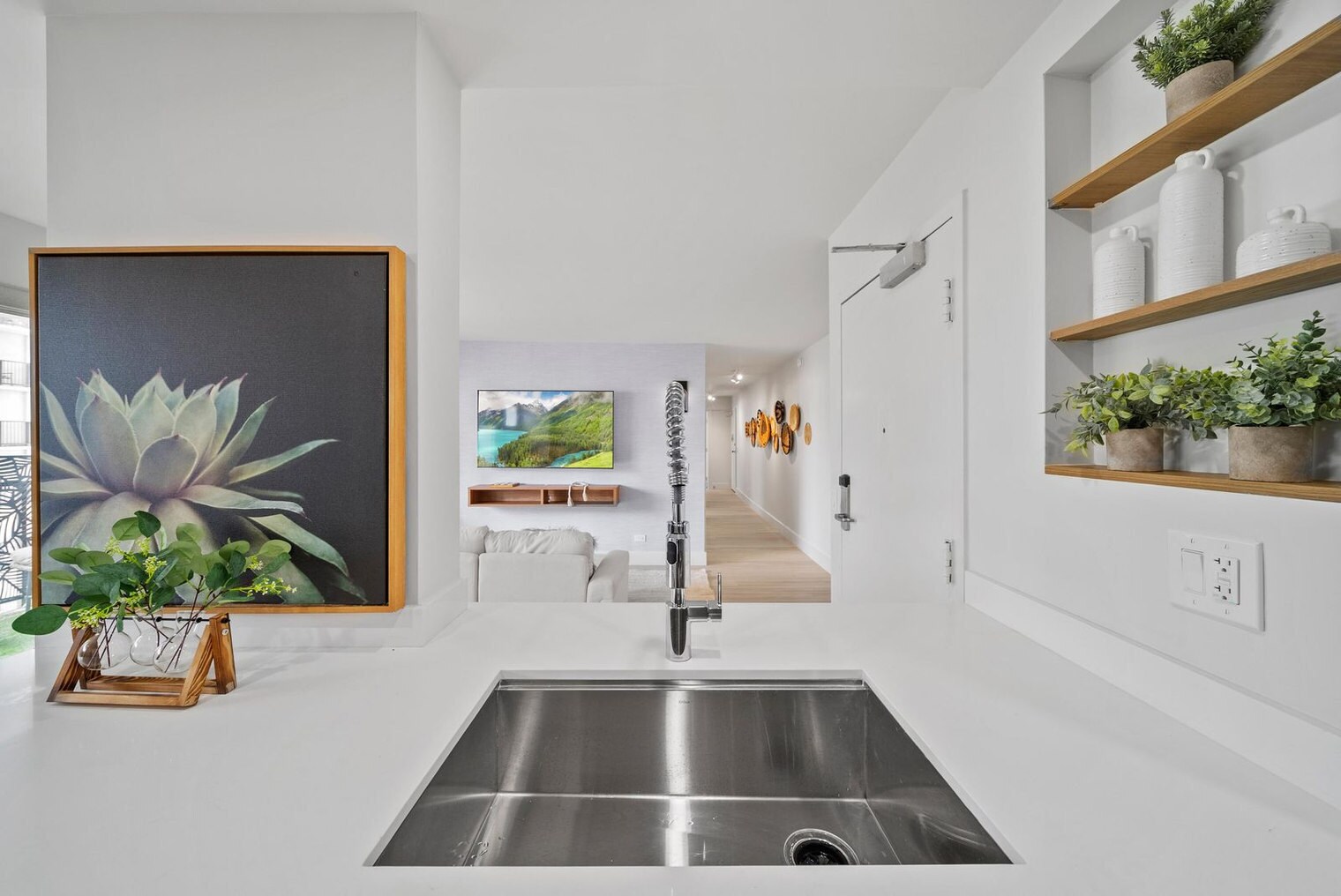 Building Photo - 2464 Prince Edward St