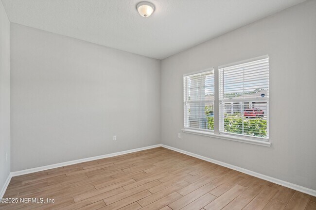 Building Photo - 8047 Arctic Fox Rd