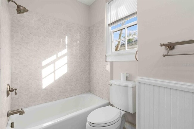 Building Photo - 2302 12th St N