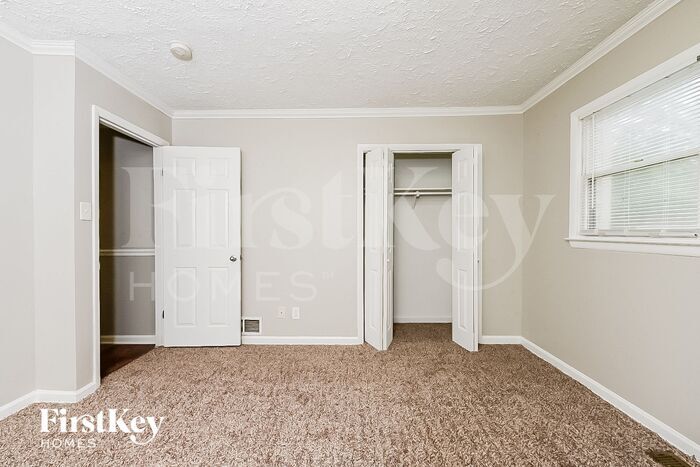 Building Photo - 6153 Continental Cir