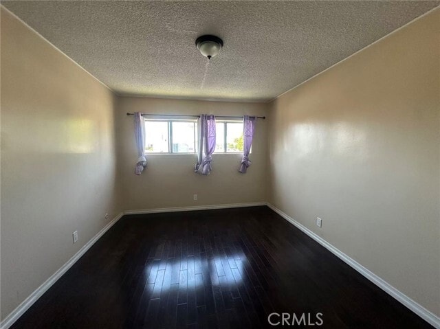 Building Photo - 9070 Huntington Dr
