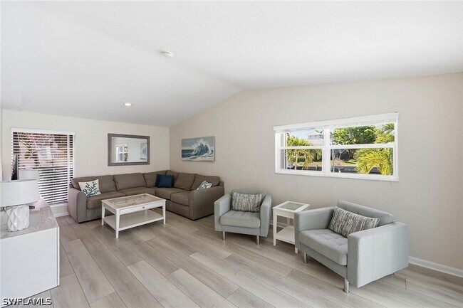 Building Photo - 799 Caribbean Ct