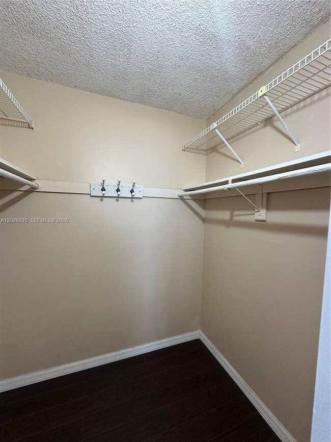 Building Photo - 1075 W 68th St