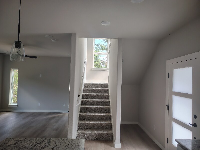 Building Photo - 17 Grantham Dr