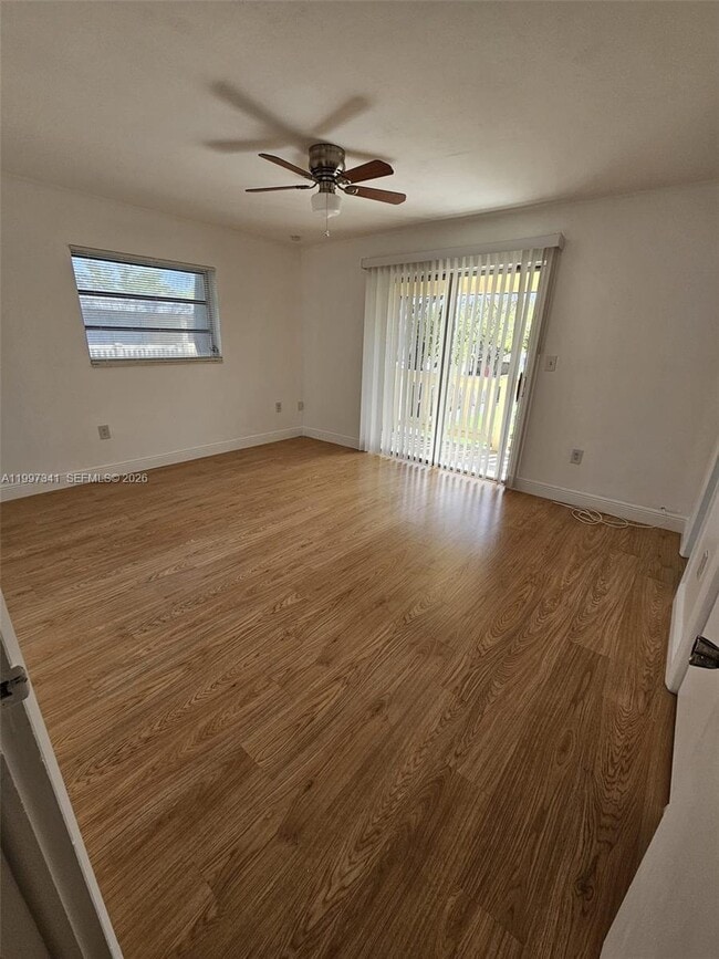 Building Photo - 8633 SW 137th Ave