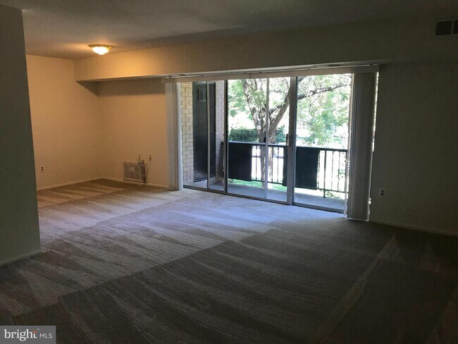 Building Photo - 7821 Enola St