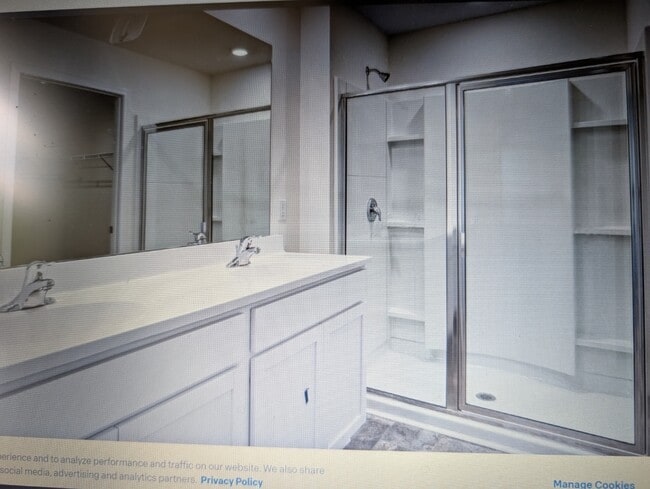 Building Photo - 7830 Moonbeam Ln