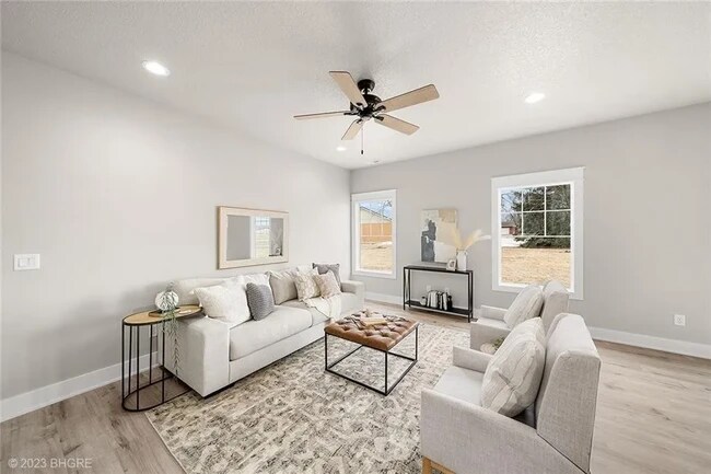 Building Photo - 1102 28th St