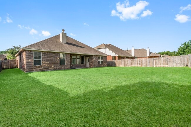 Building Photo - 1535 Heartwood Dr