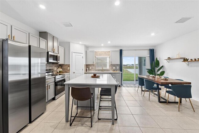 Building Photo - 10718 Ironwood Tree Wy