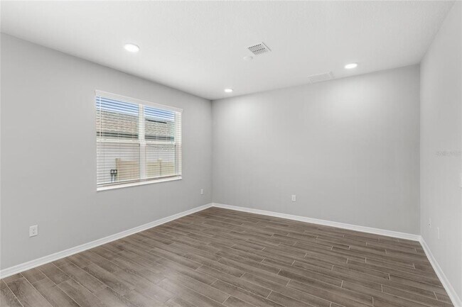 Building Photo - 15977 Grafton Wy