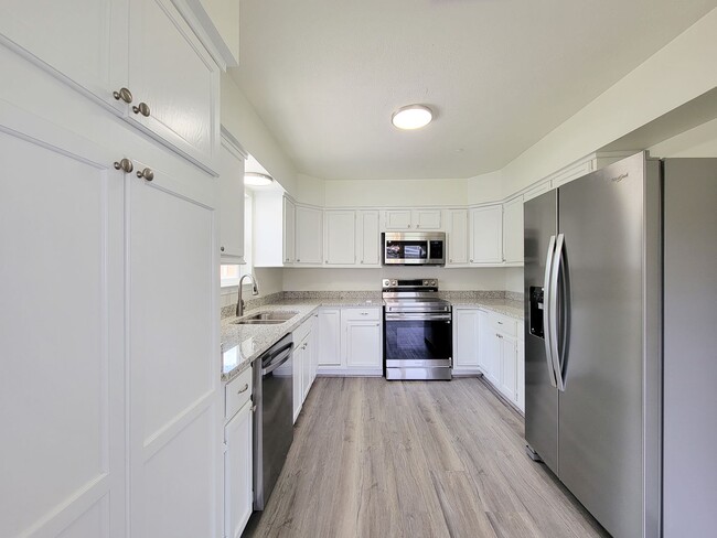 Building Photo - This fully renovated 3-bedroom, 2-bath home features a modern kitchen, large master suite with a ...