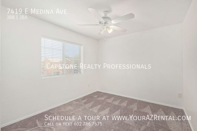 Building Photo - 7419 E Medina Ave