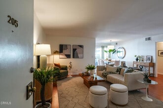 Building Photo - 120 S Sierra Madre Blvd