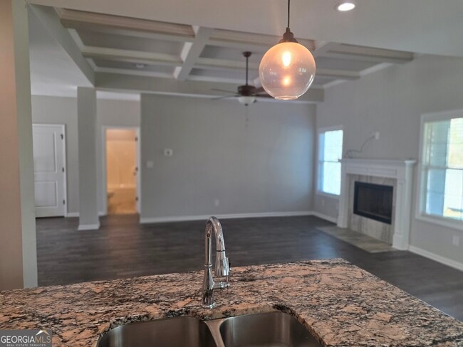 Building Photo - 132 W River Cane Run