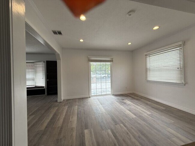 Building Photo - Coming Soon and Ready For a June 15th Move...