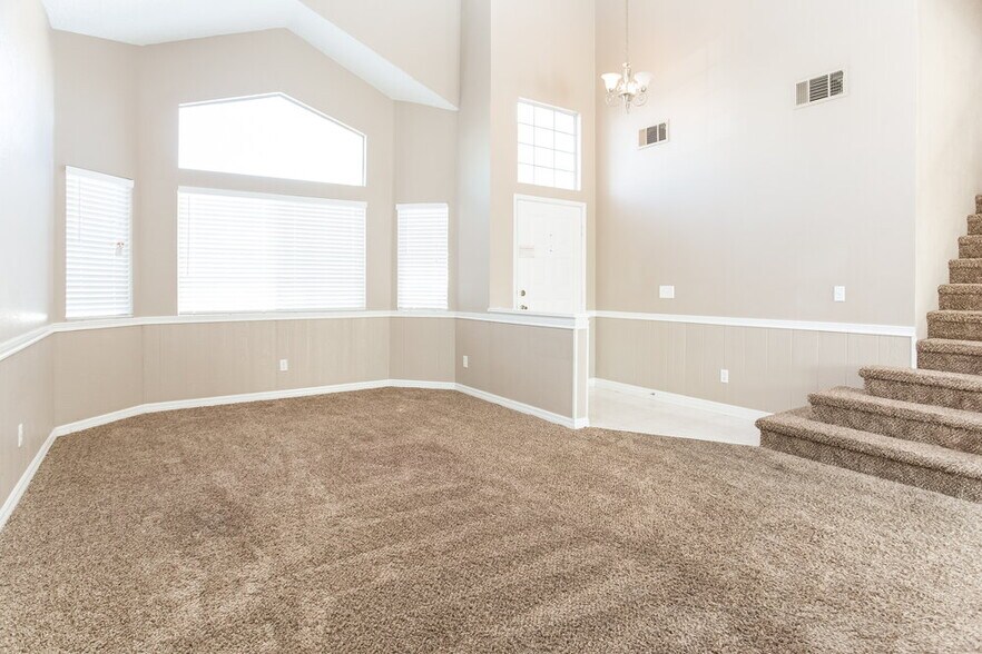 Building Photo - 5120 Palo Pinto Ln