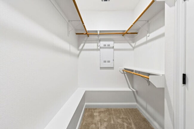 Building Photo - 7719 Claymont Cir