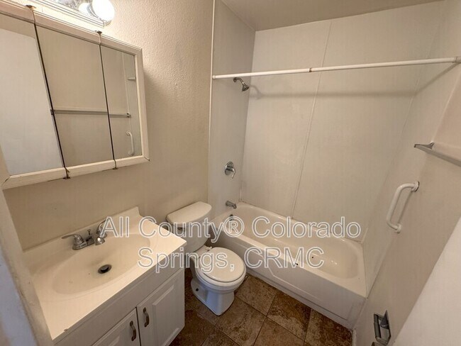 Building Photo - 4331 Ericson Dr