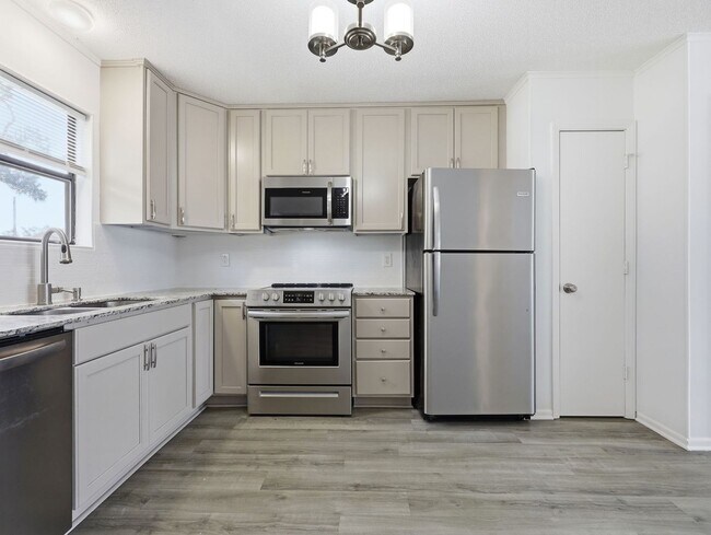 Building Photo - Welcome to Brynn Marr!