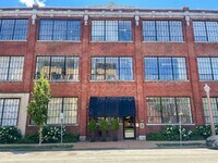 Building Photo - 4100 Laclede Ave