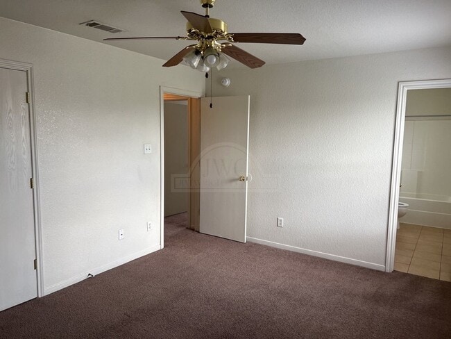 Building Photo - 304 Primrose