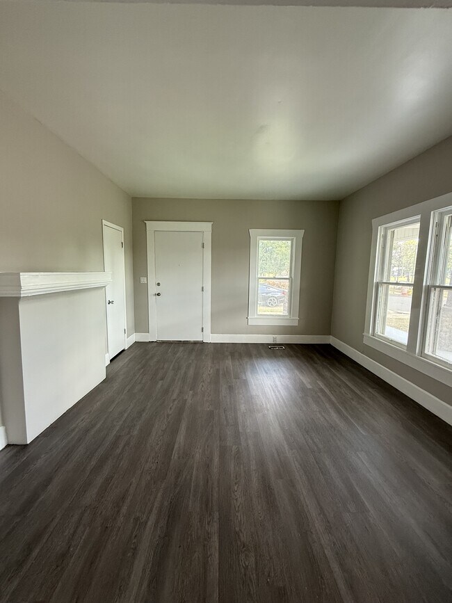 Building Photo - 1609 48th Street Ensley