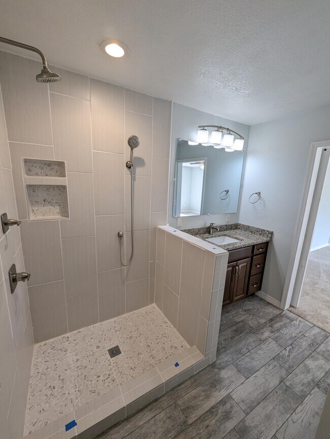 Building Photo - 105 Marquette Pl
