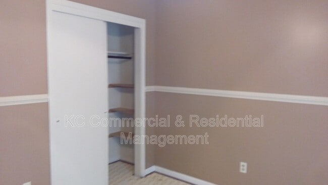 Building Photo - 10013 N Harrison Dr