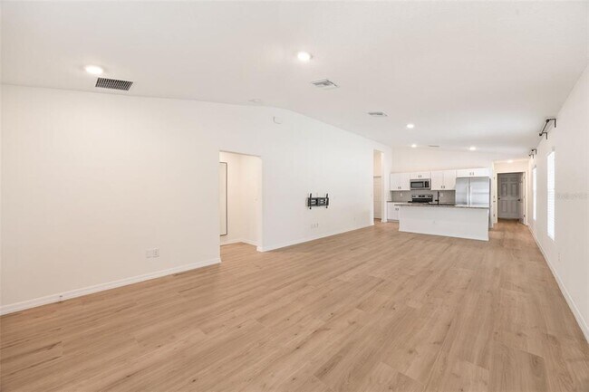 Building Photo - 12401 Streambed Dr