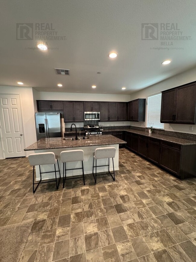 Building Photo - Beautiful 3 Bed, 2 Bath Single-Story Home in McSweeny Farms with Open-Concept Living