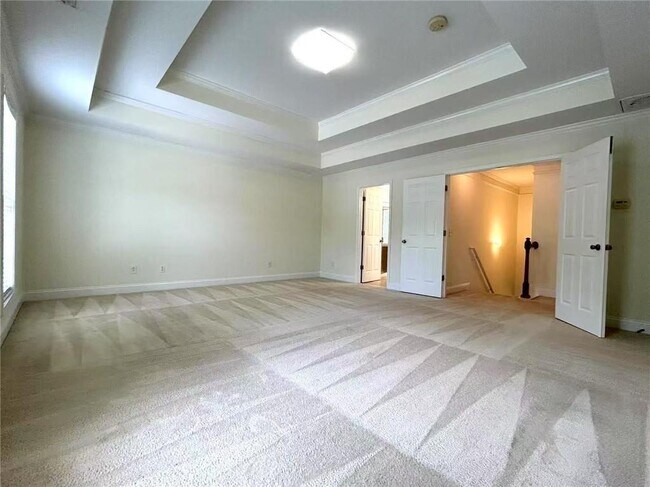 Building Photo - 468 Commons Park Ln