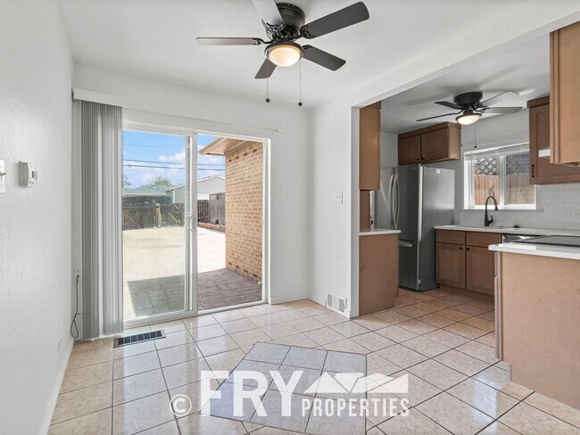 Building Photo - Updated Home near Downtown Denver