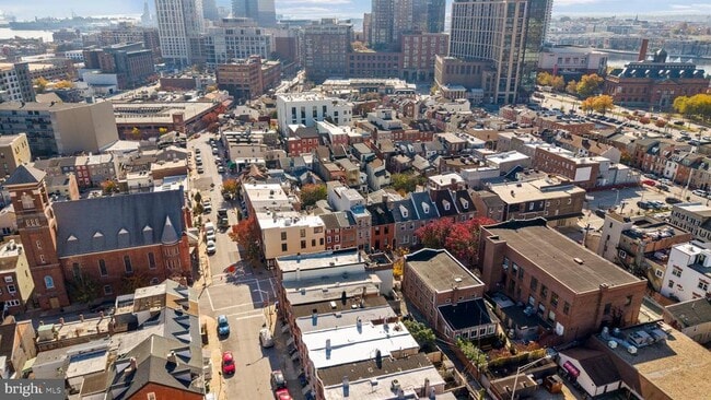 Building Photo - 919 Stiles St