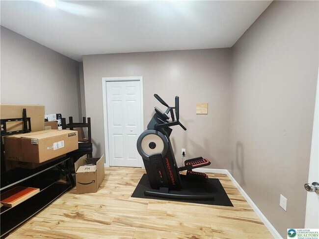 Building Photo - 8858 Pathfinder Rd