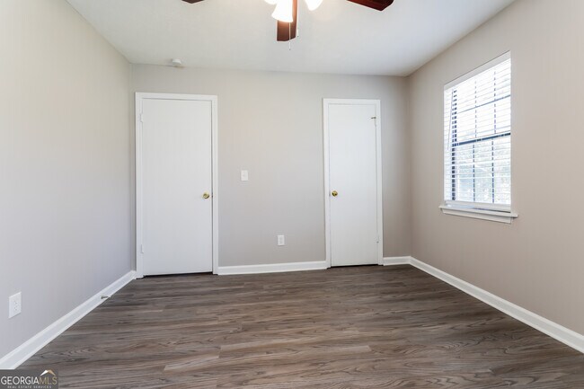 Building Photo - 1181 Timbercrest Dr