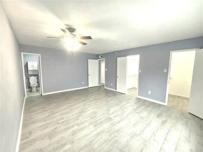 Building Photo - 16827 Kilwinning Dr