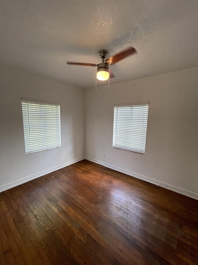 Building Photo - 1415 Asher Ln