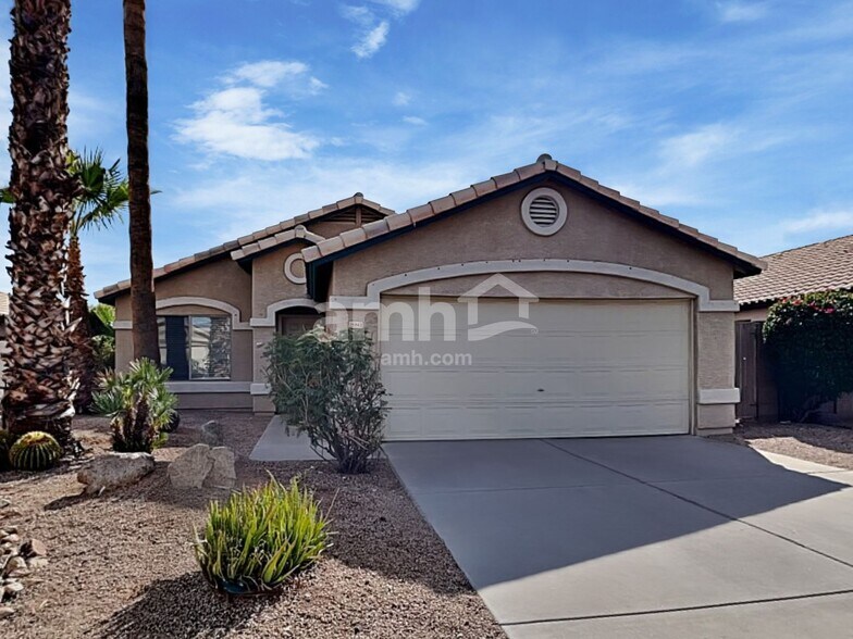 Primary Photo - 15943 W Smokey Dr